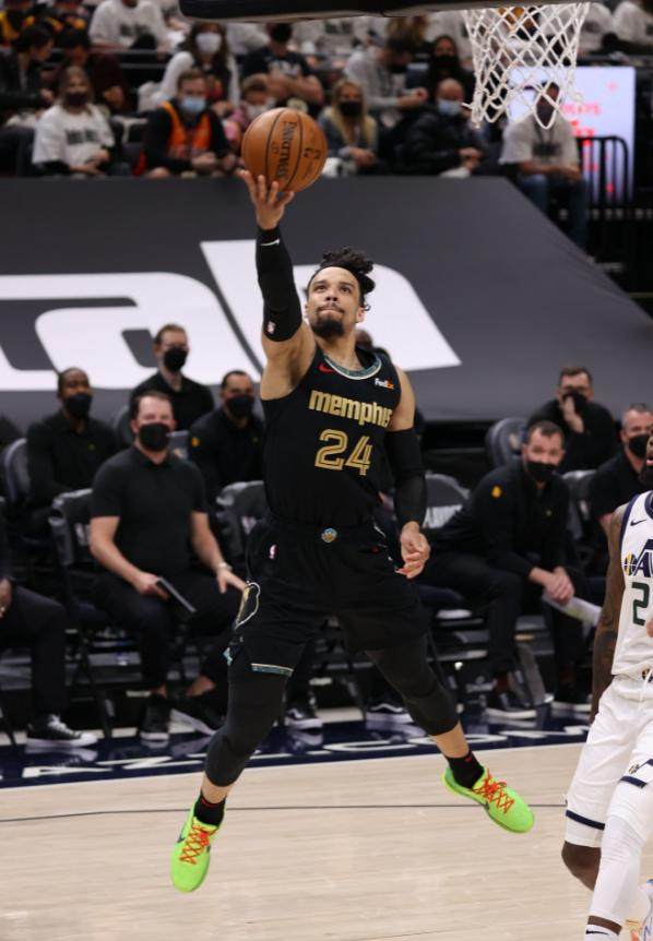 pg电子下载-布鲁克斯利刃出鞘 击穿爵士防线 灰熊渐入佳境